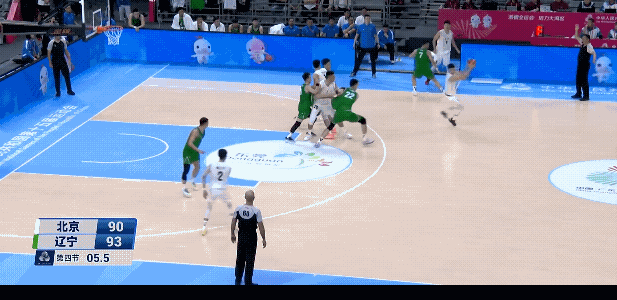 北京男篮最终投丢三分，以90：93不敌辽宁男篮，不得不说这场比赛打的真的是很激烈