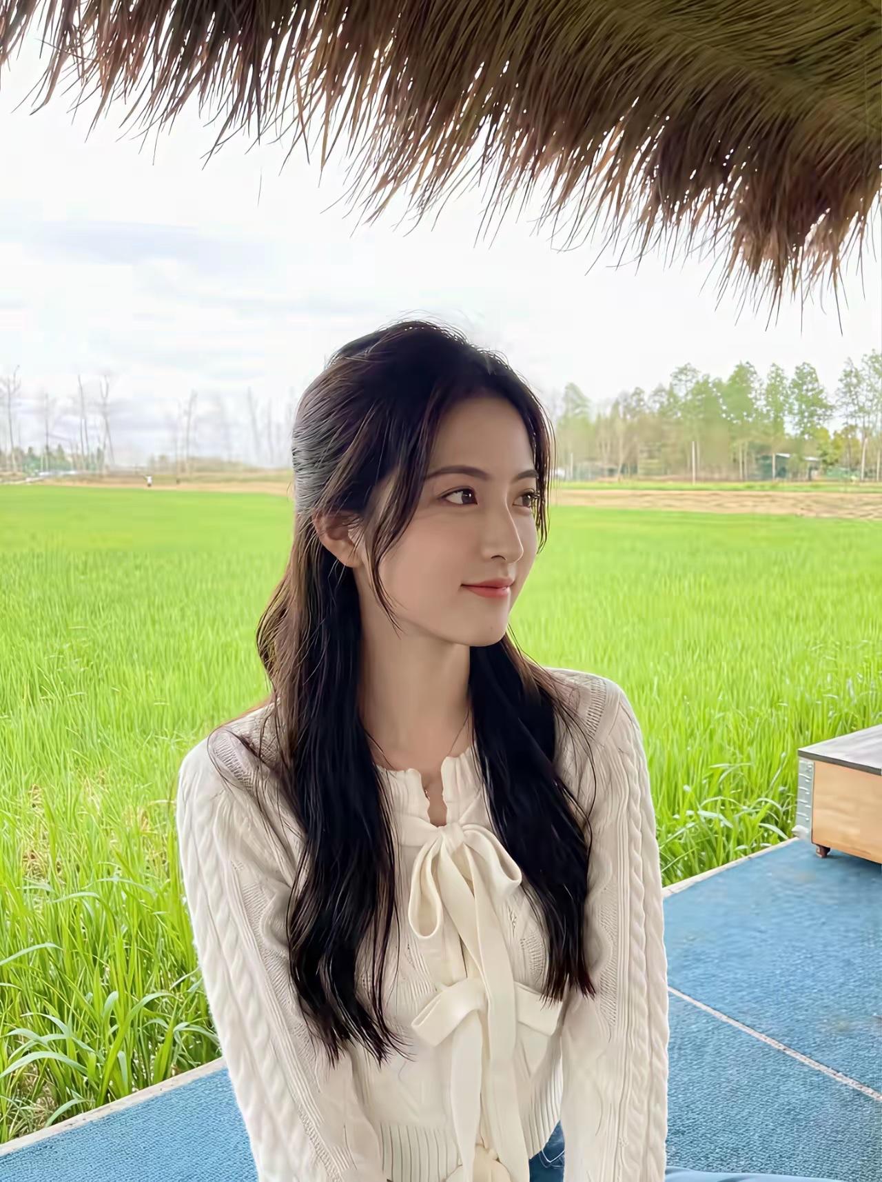 干净整洁的女孩子最漂亮，气质优雅知性大方什么样的女人才能称得上有气质?