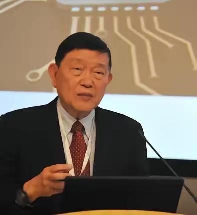 中芯国际创始人张汝京曾提到，他准备离开台积电时，台积电董事长告诉他，如果你敢去大