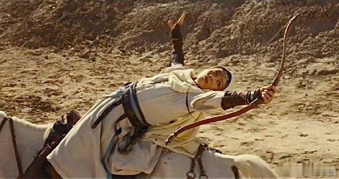 陈丽君武侠造型大漠侠女的造型太绝！陈丽君往那一站，就是从江湖里走出来的女侠！