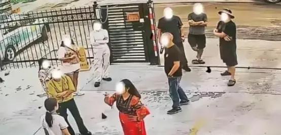 看一件事，知晓前因后果真的很重要！睡自己车里被收150块，最后歪曲事实让店家