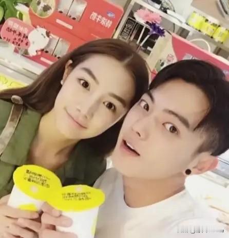 8月23日，许凯的恋情，一半是于正促成的！之前一直觉得张楠白鹿赵晴，是许凯严选