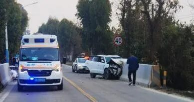 #广州狱警路遇车祸挺身救人#【对话救出车祸中受困母女的广州狱警：察觉异常我就劝他