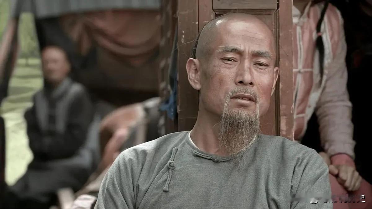 顺治18年，明朝贡生于成龙被授官为县令，他从山西一路乞讨走了近2千公里才到达广西