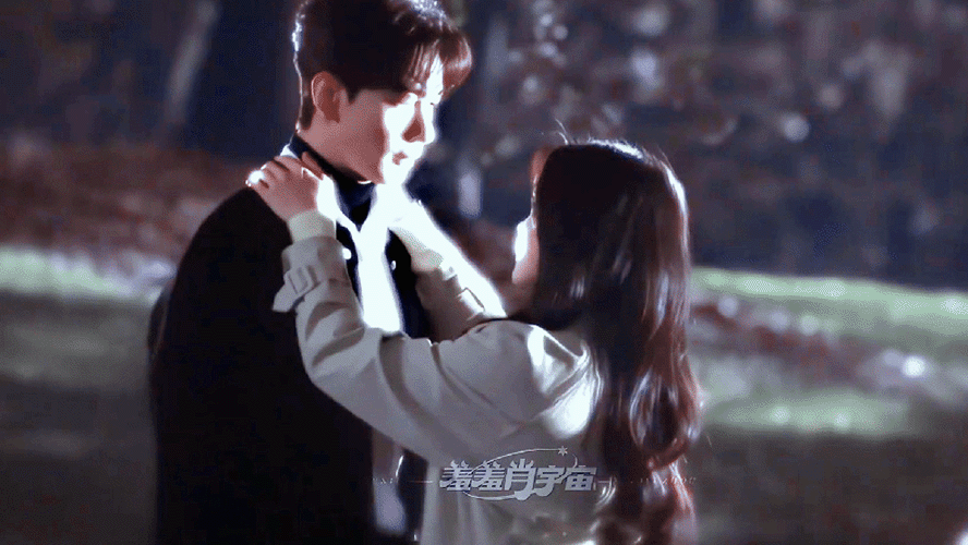 马思超说陈星旭新剧有27场吻戏感谢马思超的爆料，让我提前锁定年度甜宠剧！陈星旭2