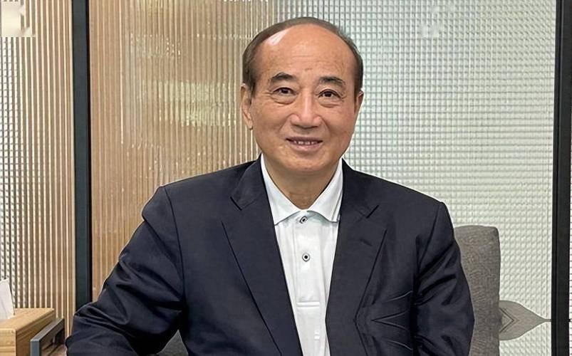 真应了那句老话，活久见。要是搁在十几二十年前，谁敢把国民党的王金平和民进党的吕秀