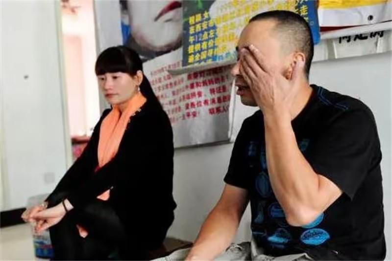 2005年，西安一名6岁女童不幸被拐卖，整整九年她隐忍不发，每天背自己的家庭地址