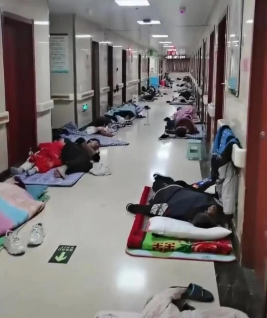 38岁的老同事突然走了，急性心梗，抢救两小时没留住，办公室里没人敢相信这事。前