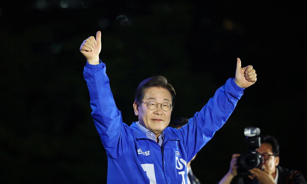 李在明赢了!韩国政坛迎来新局面截至韩国时间晚上11时40分（北京时间晚上10