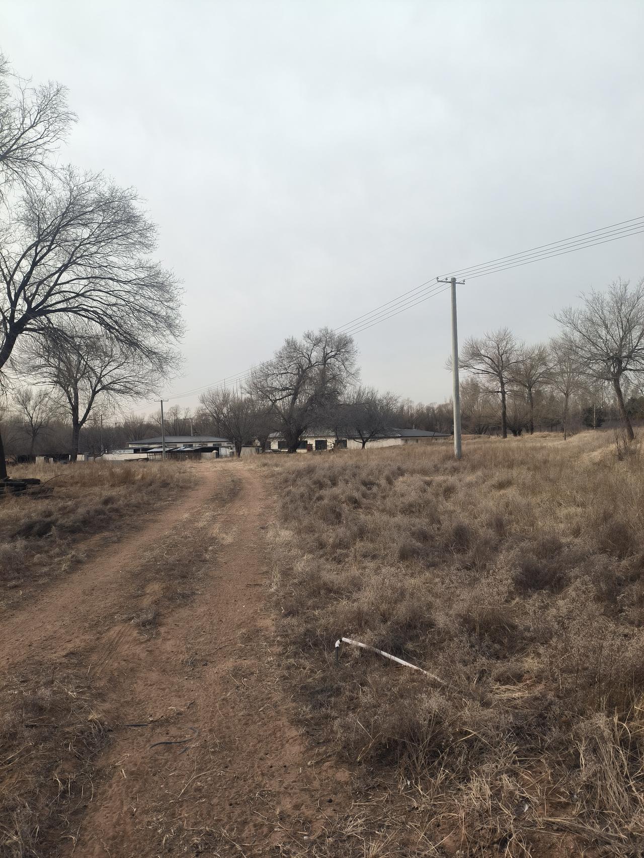 近几天在老家，有一件事让我们特别关注，那就是2026年包头—鄂尔多斯—榆林高铁将