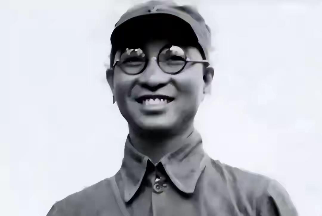 陈赓把战壕挖到2米深，刘伯承怒斥不懂战术，陈：这就是战术那是1947年冬天的