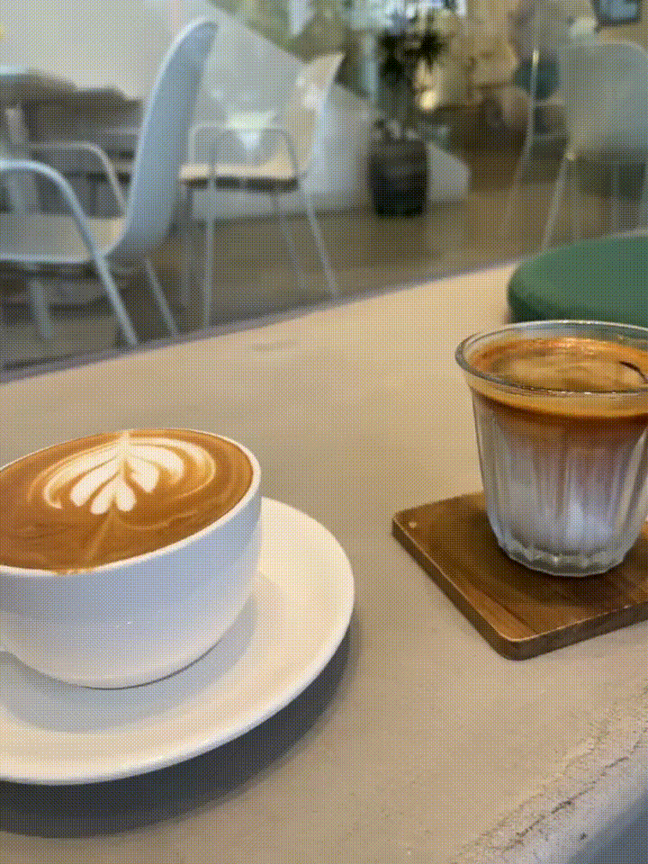 普通人的财务自由是什么标准？手里有300万的存款，有一辆全款30万的车，有一套全