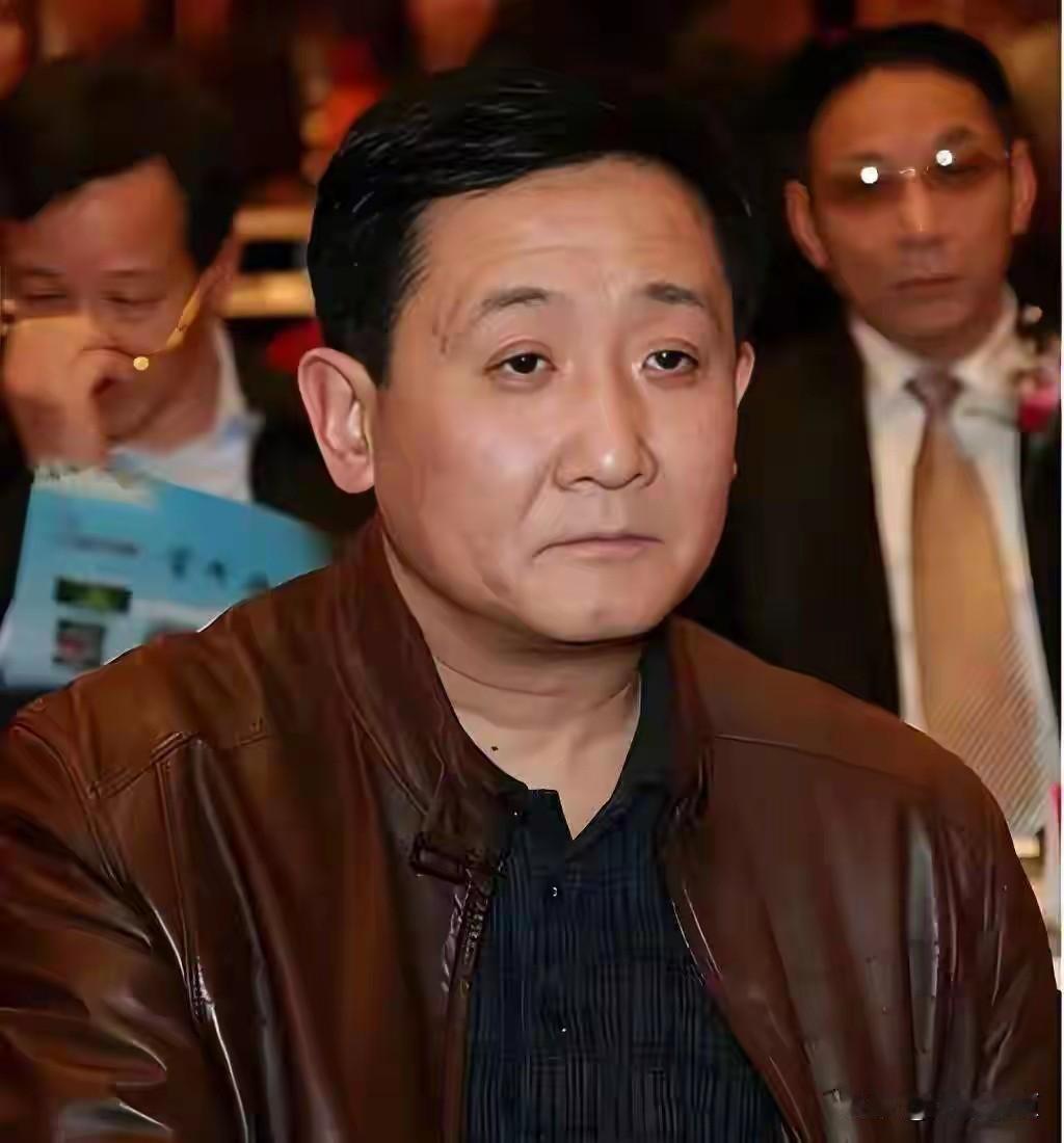 北京冬奥会期间，英如镝代表国家队参赛，作为舅舅的梁天，理应骄傲自豪，然而梁天只语
