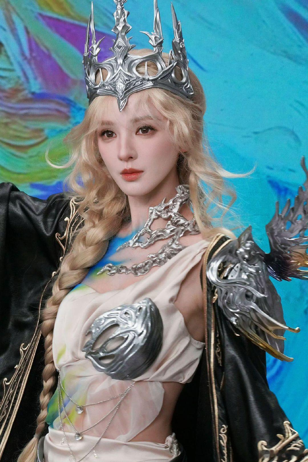 #张予曦##张予曦罗莎莉娅cos#超级美呀​