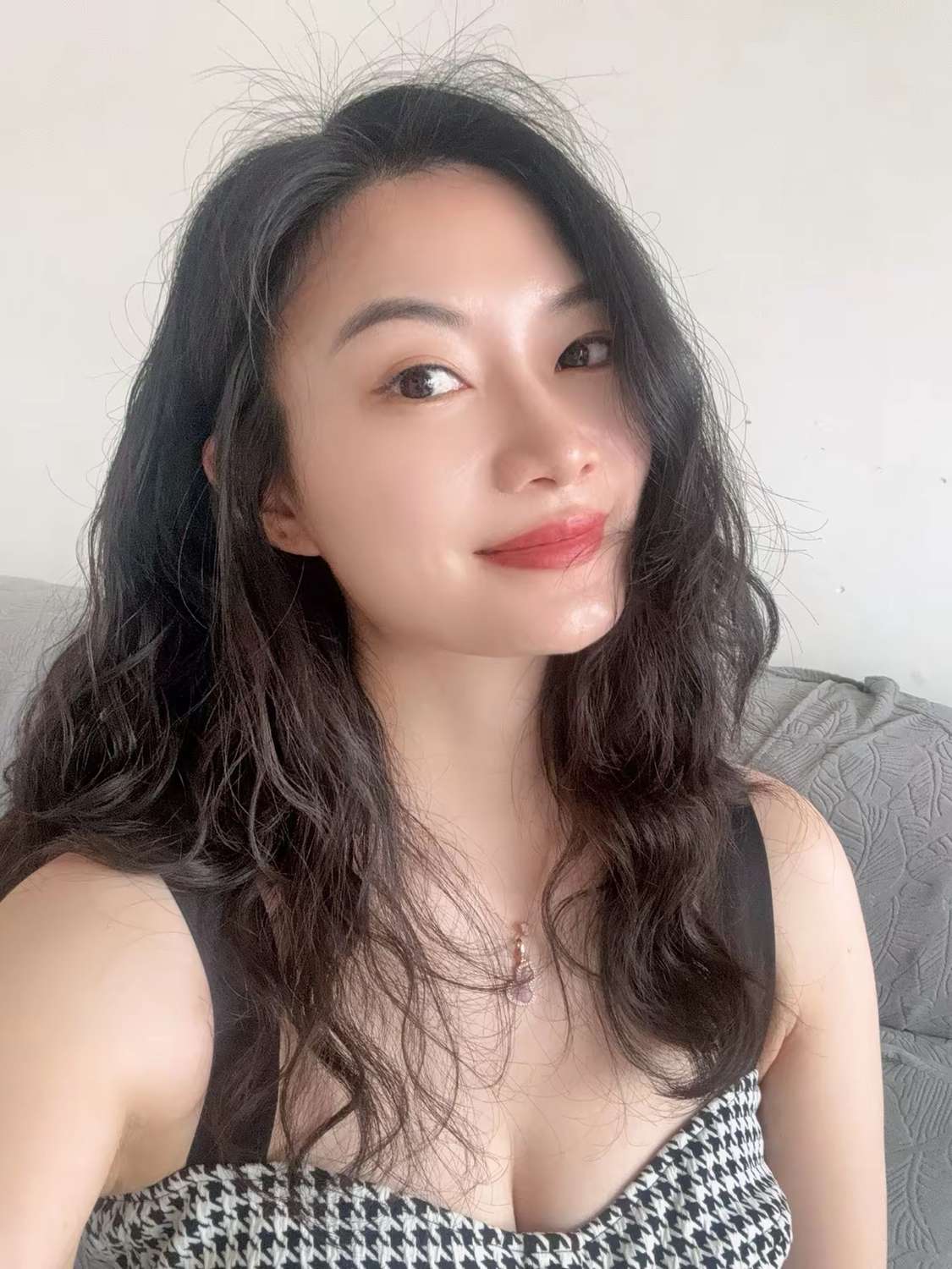 靠近你，才知道什么叫引力。