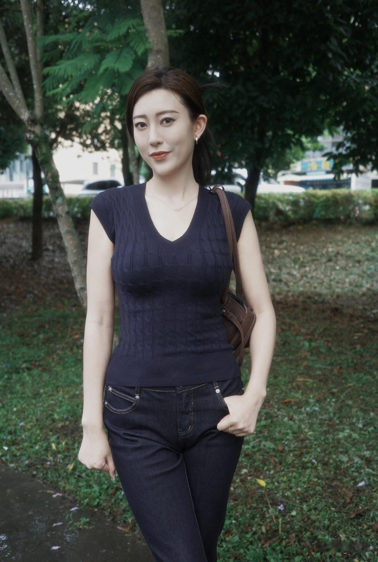 感情里什么样的女孩子最有魅力?活得有底气的女孩超迷人。经济独立，想买啥买啥，不用