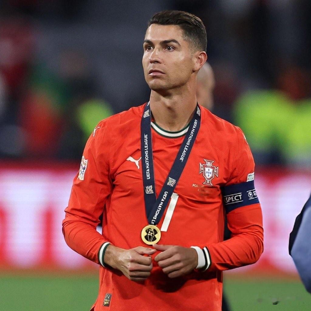 C罗：我不想说别的，我的目标就是2026世界杯冠军。💯外媒报道，关于202