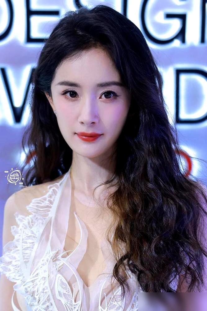 眼睁睁看着老板分走8583万，拼死干活的你只拿到1406万零头，这破桌子你掀不掀