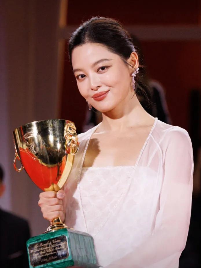 张颂文叮嘱辛芷蕾