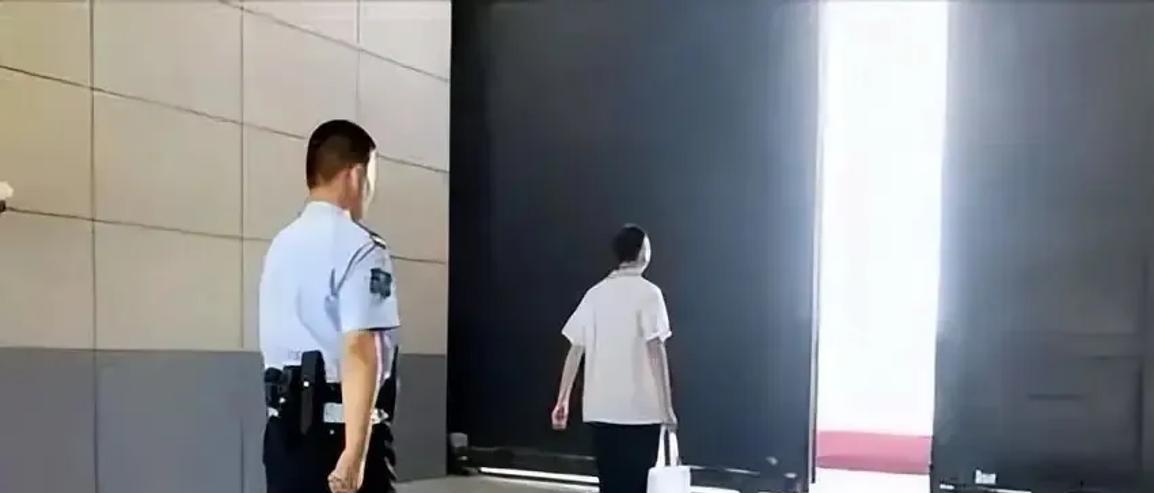 一个省一般只有10多个监狱，监狱也不可能就在服刑人员的家门口，那服刑人员到了释放