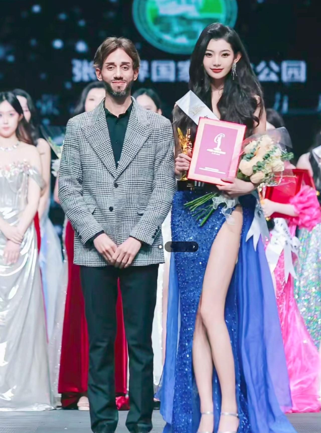 赵娜，第73届环球小姐中国区总冠军，天艺之星超模，1999年出生，年龄26岁，身