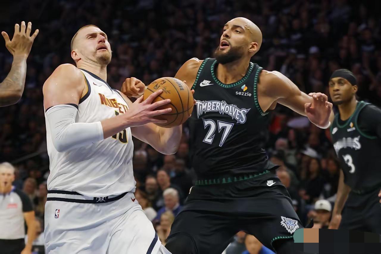 西部前4就掘金掉队了！​1、西部第1：雷霆——2-0领先太阳​2、西部第2