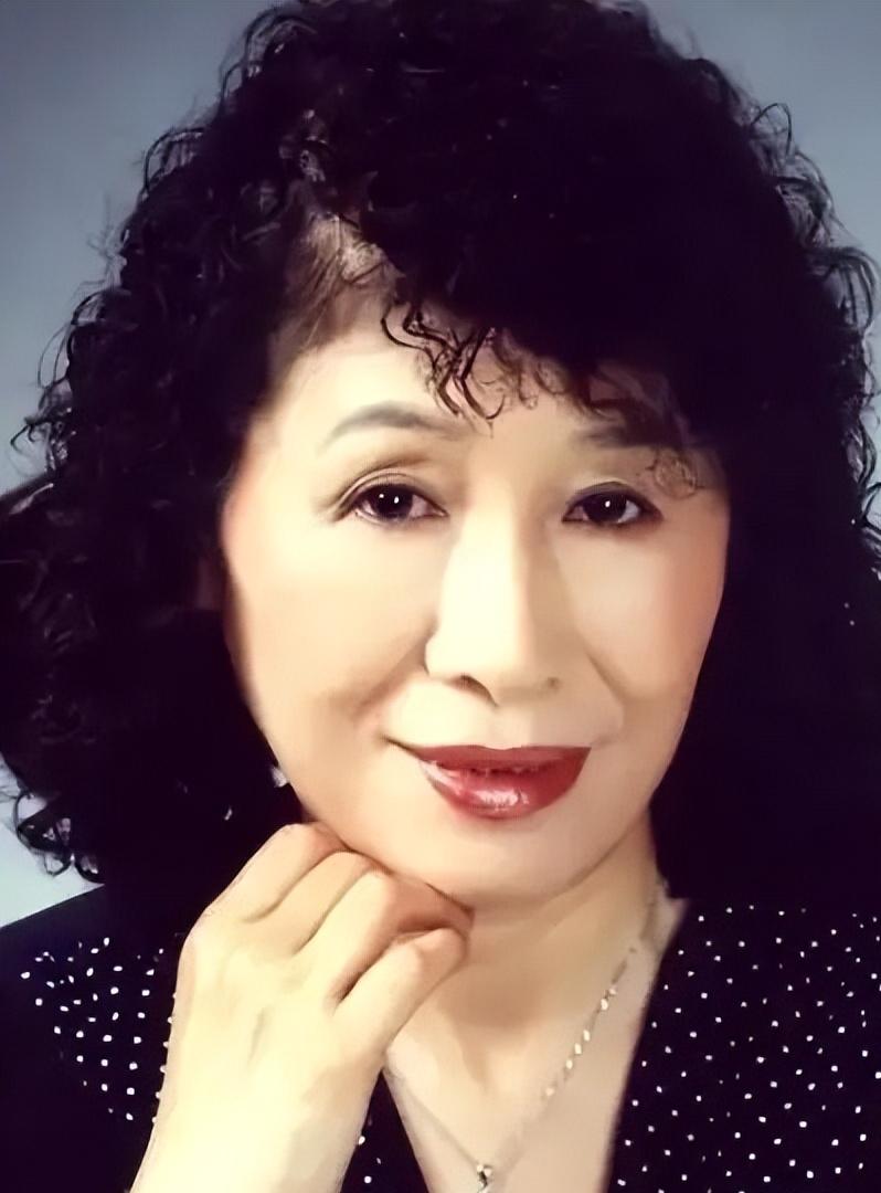 1986年，开国上将的亲闺女、堂堂国家经委的副处长，居然因为跟外商勾结倒卖国家机