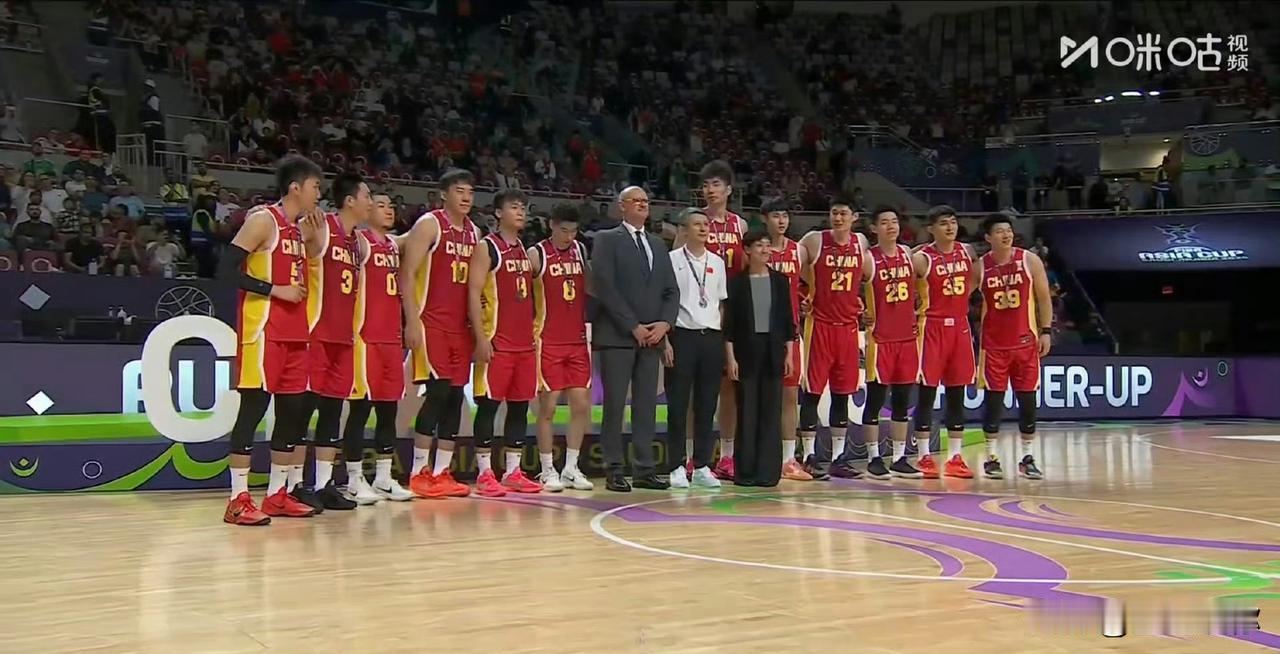 中国男篮配得上虽败犹荣，郭士强重新凝结了全队的士气，让中国男篮打出了精气神。重塑