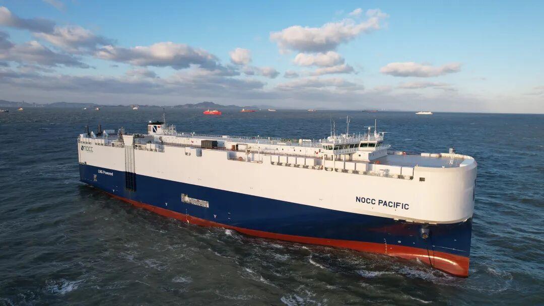 11月14日，我国首艘符合国际新能源车海运新规的液化天然气双燃料汽车运输船“太平