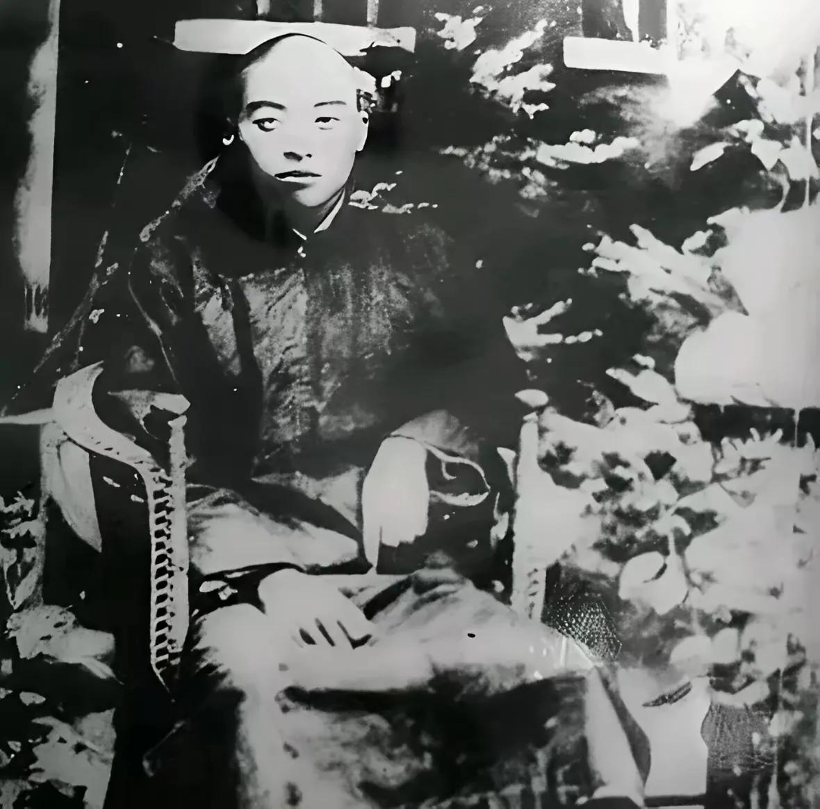 这是抗日英雄杨靖宇的唯一一张照片，这是我们在今天还能够有幸看到抗日英雄往昔的身影