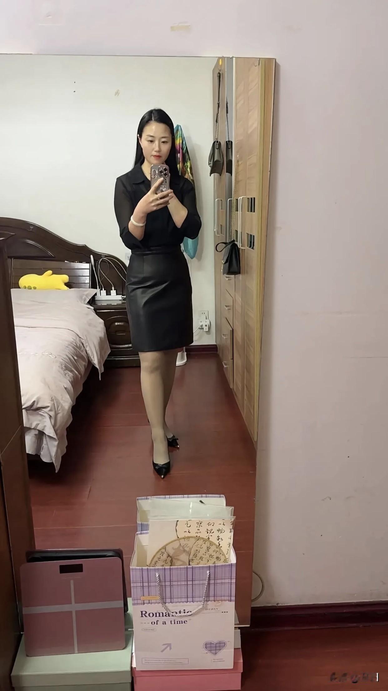 成熟稳重的美女你喜欢吗?成熟美女可不只有外表，她们有健康体魄和姣好曲线，还能通过