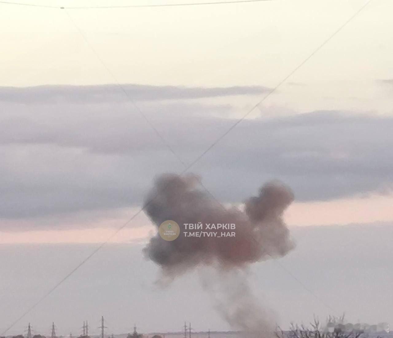 不久前，一架俄罗斯Su-34从别尔哥罗德州上空对哈尔科夫市东南部投掷了两枚滑