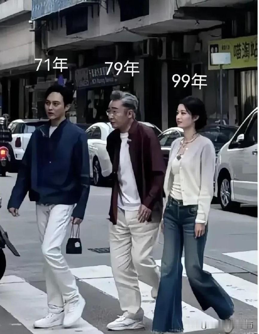 太羡慕张智霖了，都50几岁了，还长着一张不老的脸，看起来就像是40多岁的人，浑身