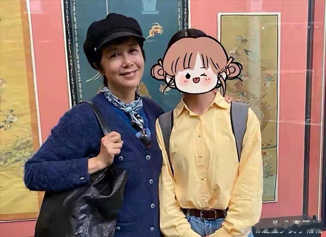 60岁蒋雯丽现状：定居英国，又瘦又老，网友惋惜：一代女神也老了​​​