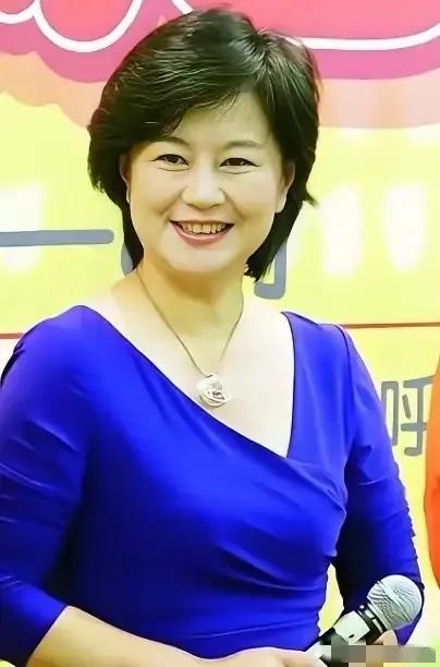 1999年，鞠萍向丈夫提出了离婚，丈夫同意离婚，却让她二选一，孩子和财产只能带走