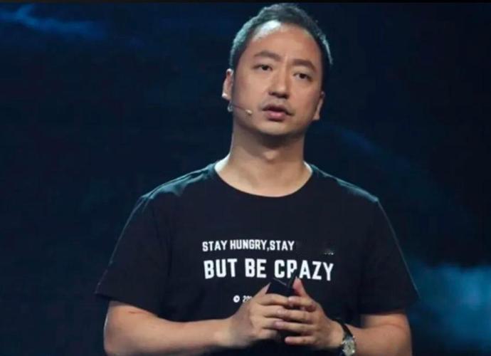 活久见！钉钉老板禁止全员写文档？据陈航（钉钉CEO，花名：无招）最新演讲内容，