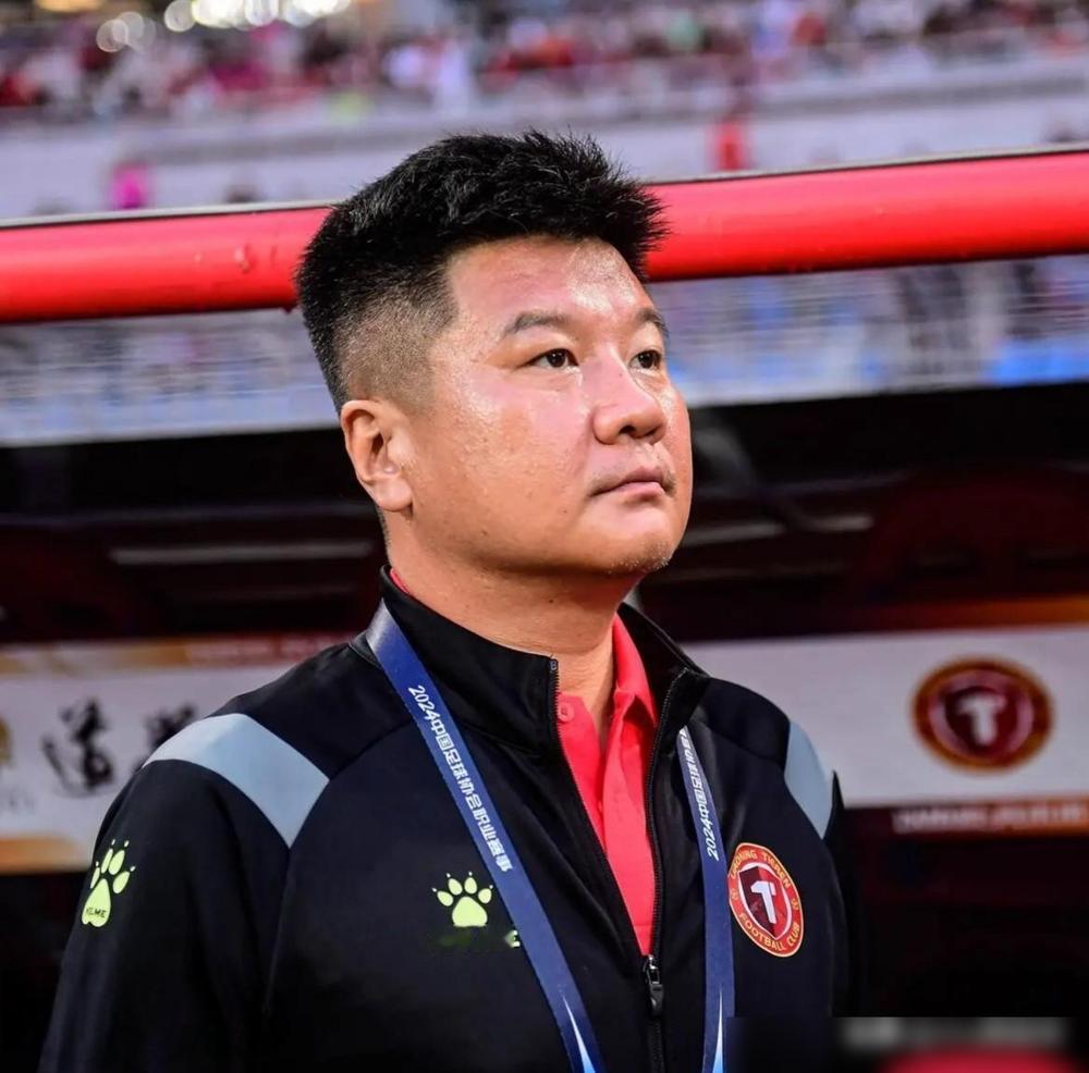 中甲16支球队主教练一览：这份名单其实就是把新赛季中甲16队的主教练、年龄和