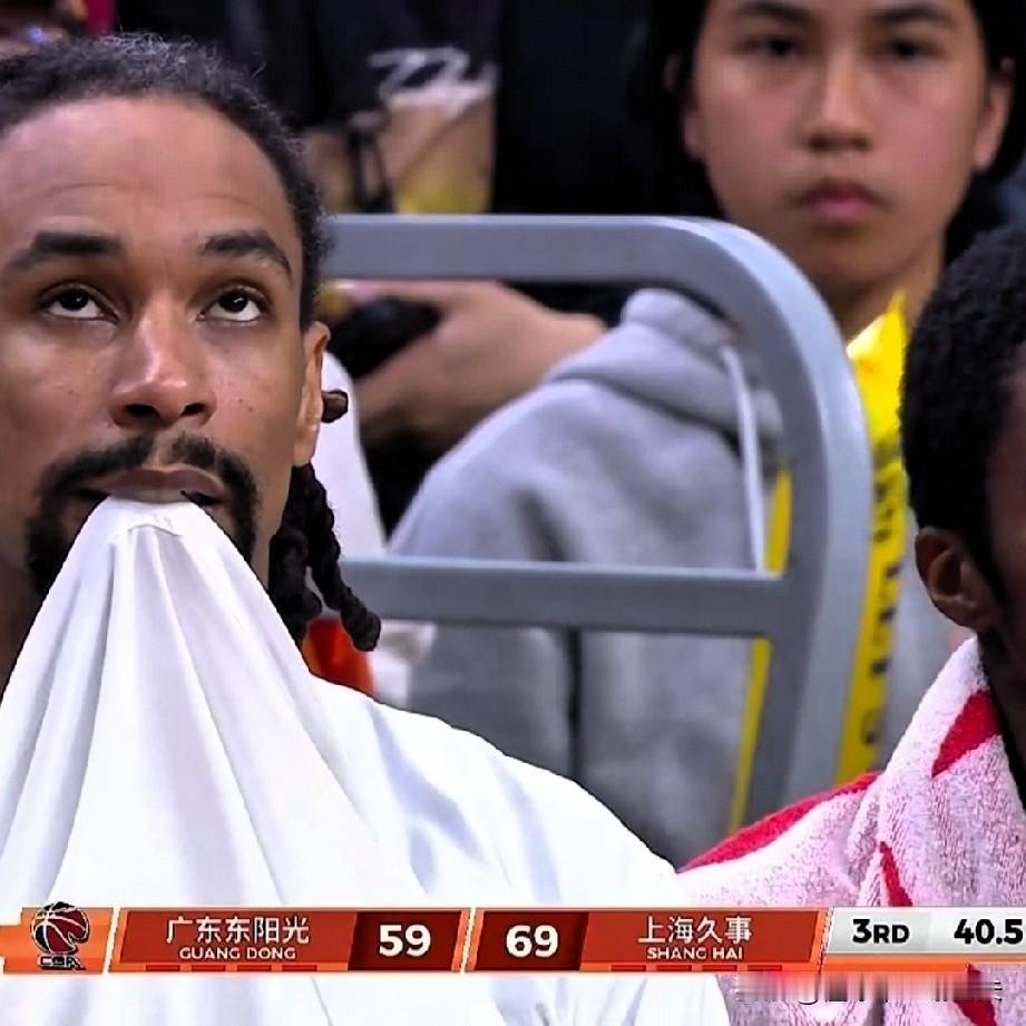 坏事变好事，广东宏远输上海来的太及时了，一举三得，第一，杜锋休赛期可以重新评估外