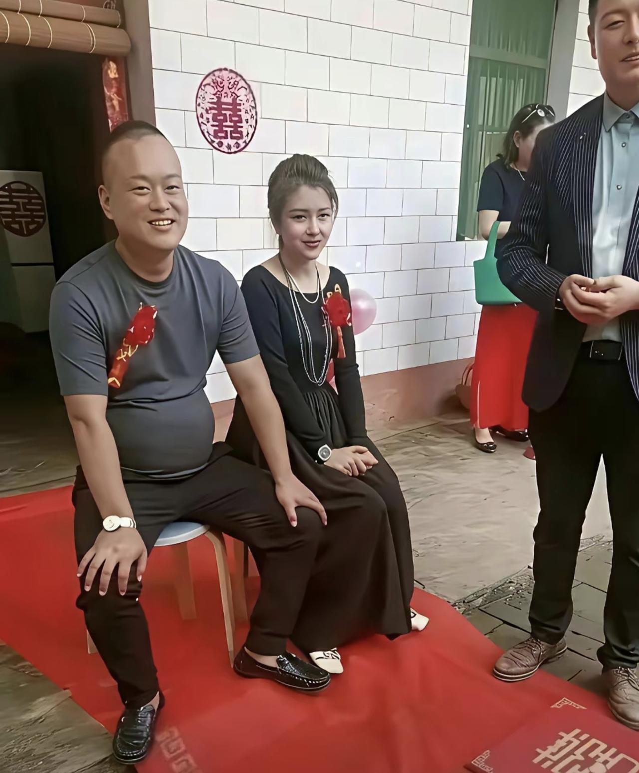 丈母娘这么好看，新娘肯定也不差。​​​​