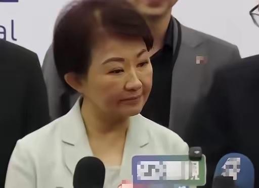 对于赖清德松口重启核能，台中市长卢秀燕今（23日）公开表示，错误的能源政策的确会