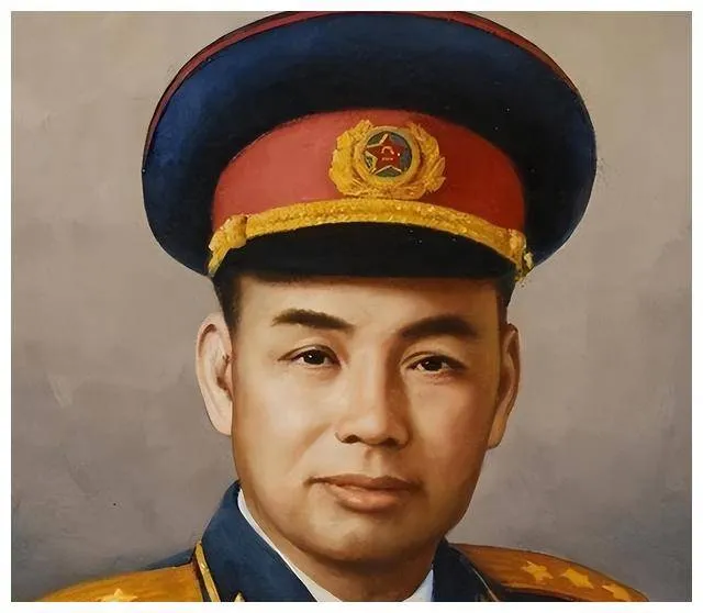 1976年10月的一天，杨勇拄着拐杖走进了广州军区司令员许世友的家门。刚进