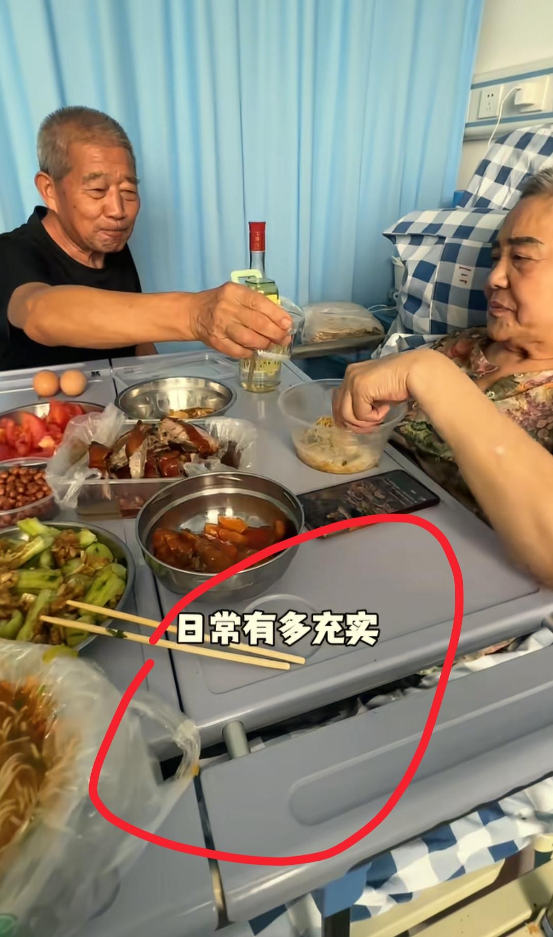 现在全网最糟心的男人就是老黄了吧！不是因为广西建房花光积蓄，也不是因为6岁女儿