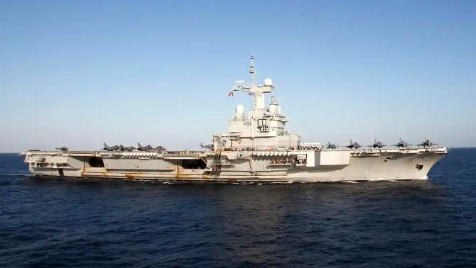 戴高乐号离港，这次没给美国留面子【凤凰网】法军参谋部1月27日在社交媒体发布消