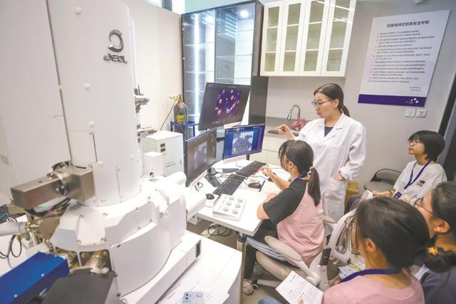 教育部叫停高一提前选科, 政策意图何在?