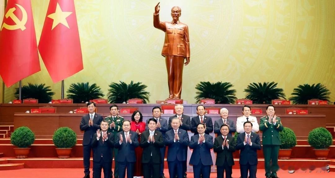 越南政坛“五驾马车“格局迎来大调整！“五驾马车”中的苏林、陈青敏、陈锦秀继续