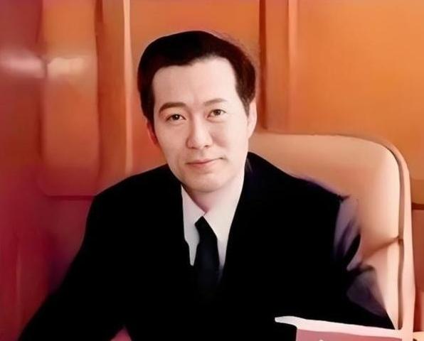 1997年，慕绥新在担任沈阳市市长及辽宁省副省长期间，生活是十分奢靡的。 1