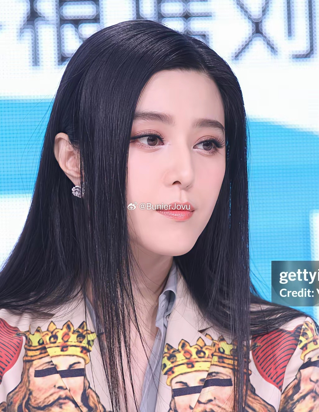 这已经不是美不美的问题了，我会发出范冰冰真的是人类吗的疑惑…..