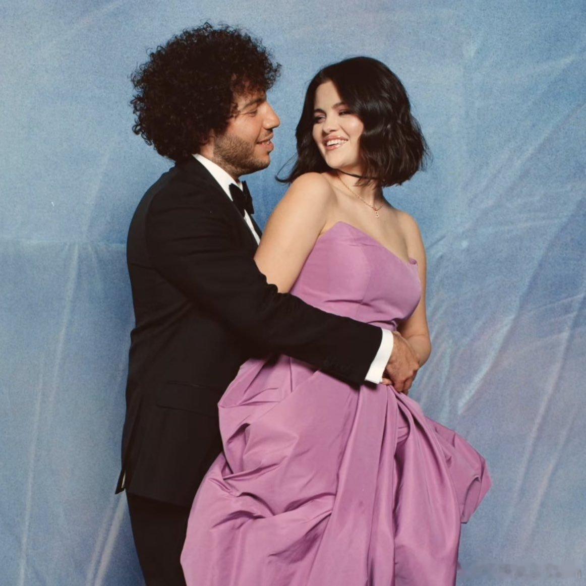 selenagomez赛琳娜戈麦斯和Bennyblanco的婚礼将在当地时间