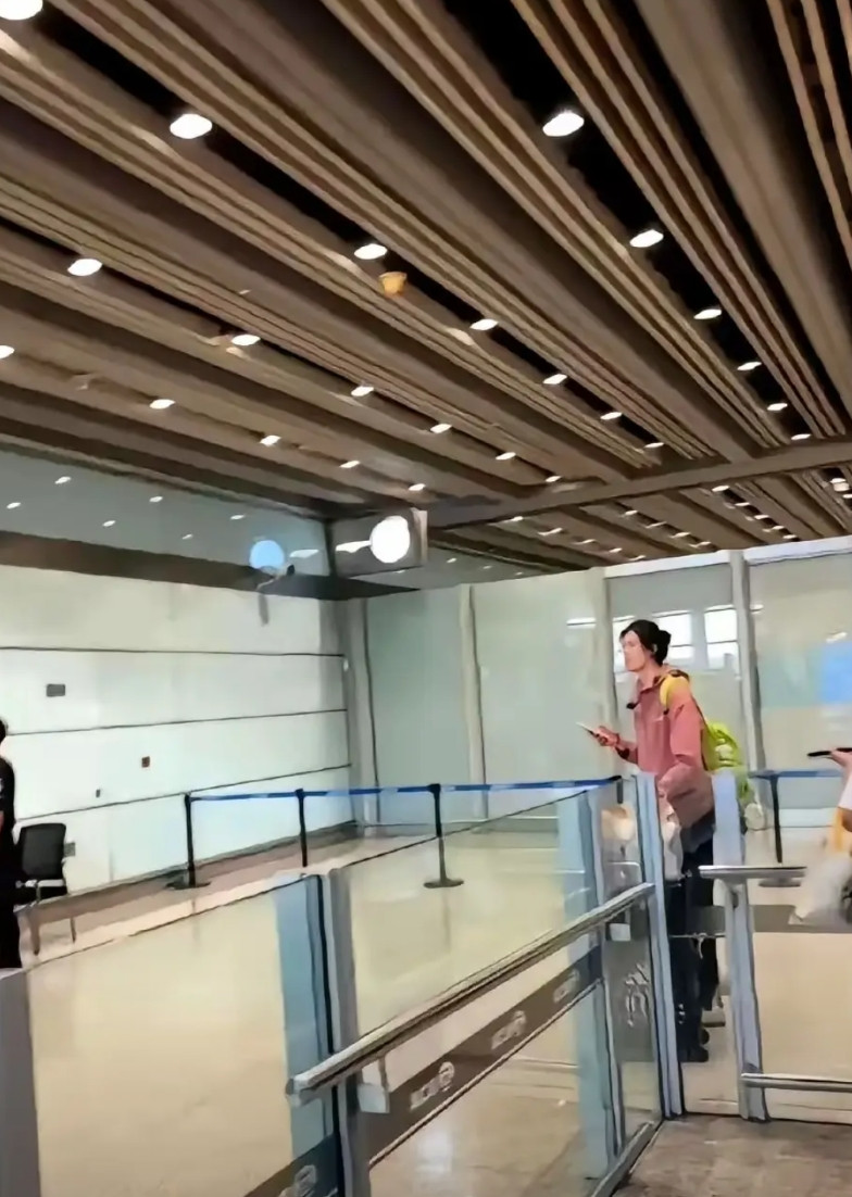 关于李盈莹，不知道为什么这么多人，都想当然地认为李盈莹到明年亚锦赛，一定会完全恢