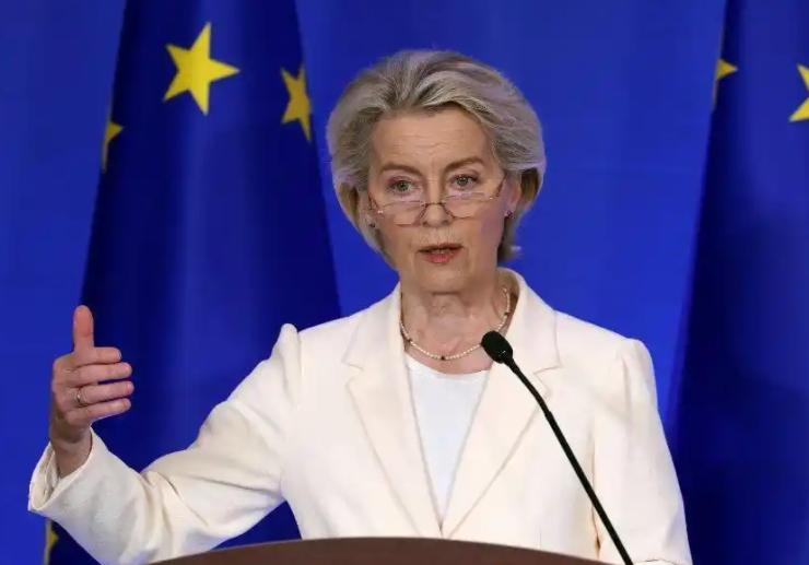 冯德莱恩胆敢“背叛”乌克兰，泽连斯基怒了。-2026年2月24日，基辅的空气